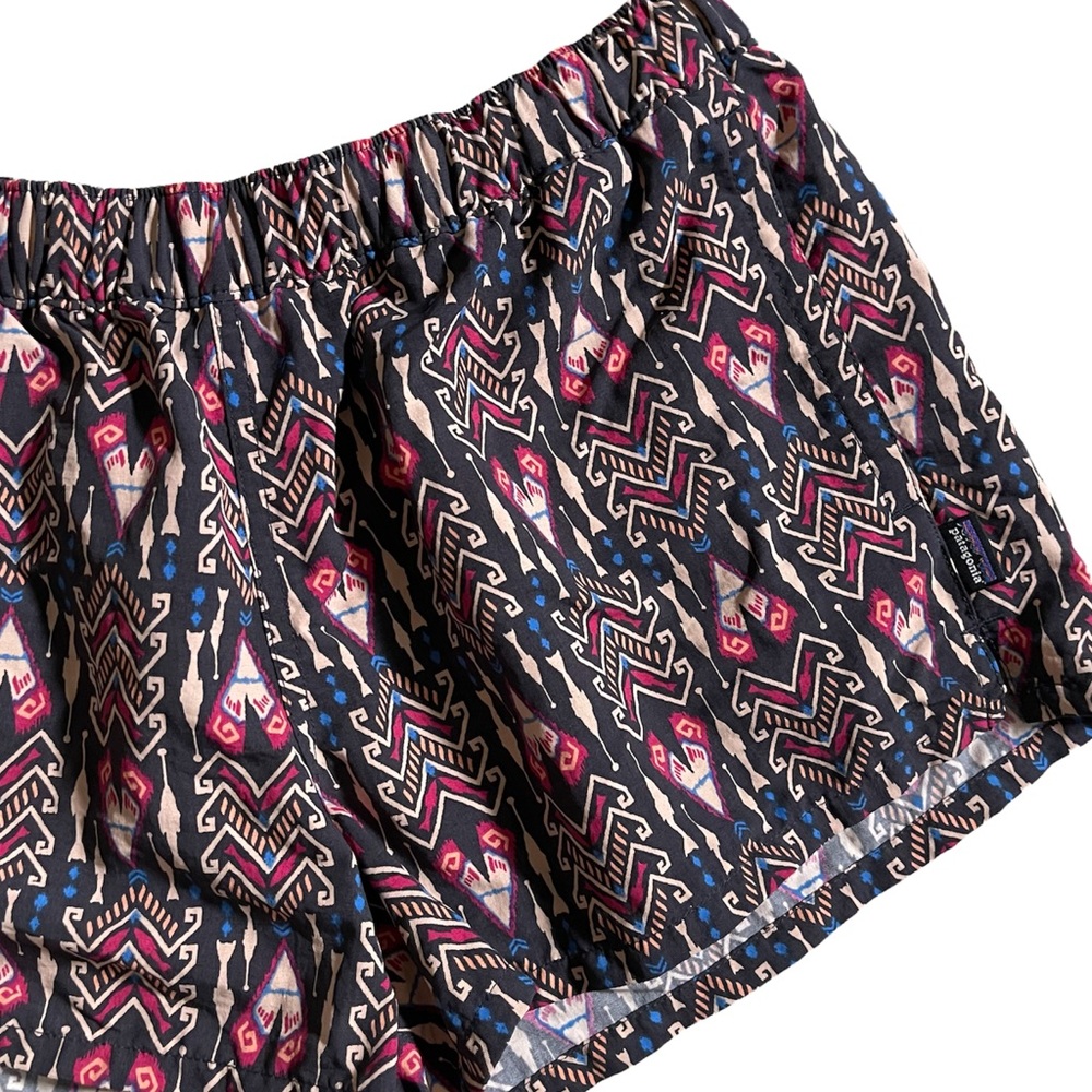 Patagonia Barely Baggies Shorts Medium